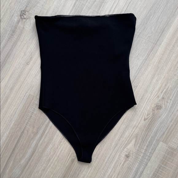 Zara Black Stretch Bandeau Strapless Bodysuit.  Sz L - Picture 5 of 15